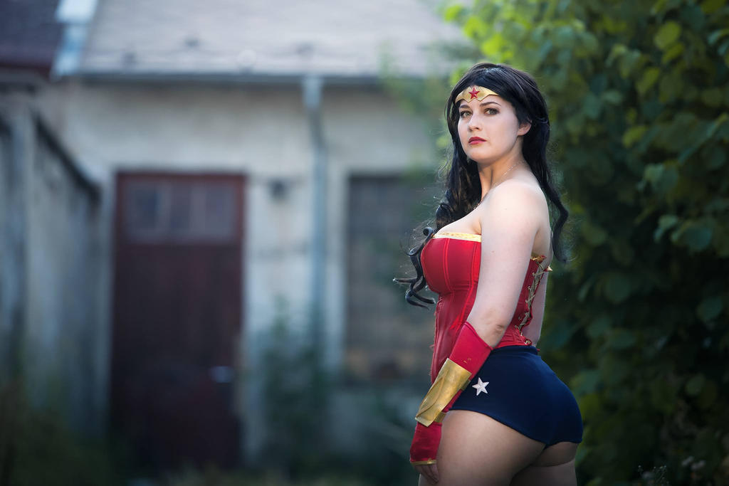 Wonder Woman by Draugwenka
