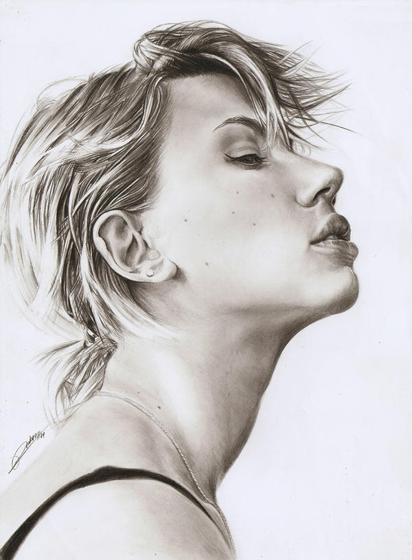 Scarlett Johansson by AmBr0